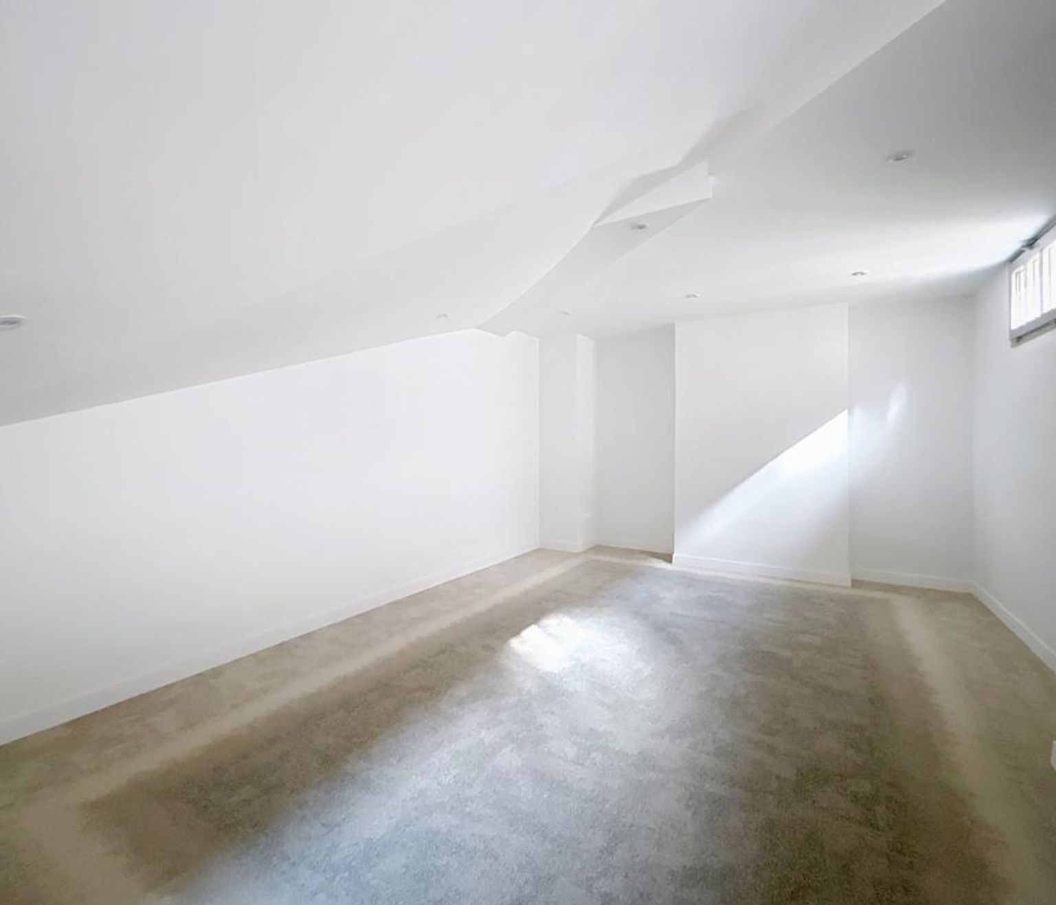 Bureaux à louer 208 m² - Toulouse Saint Georges