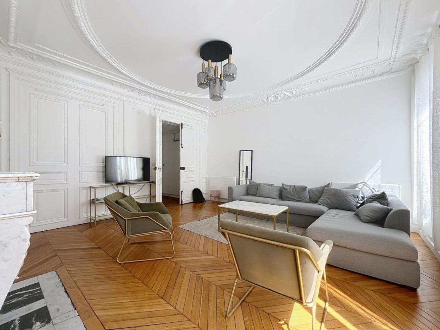 T3 non meublé de 74.40m² - Rue Paul Baudry - Paris (8)