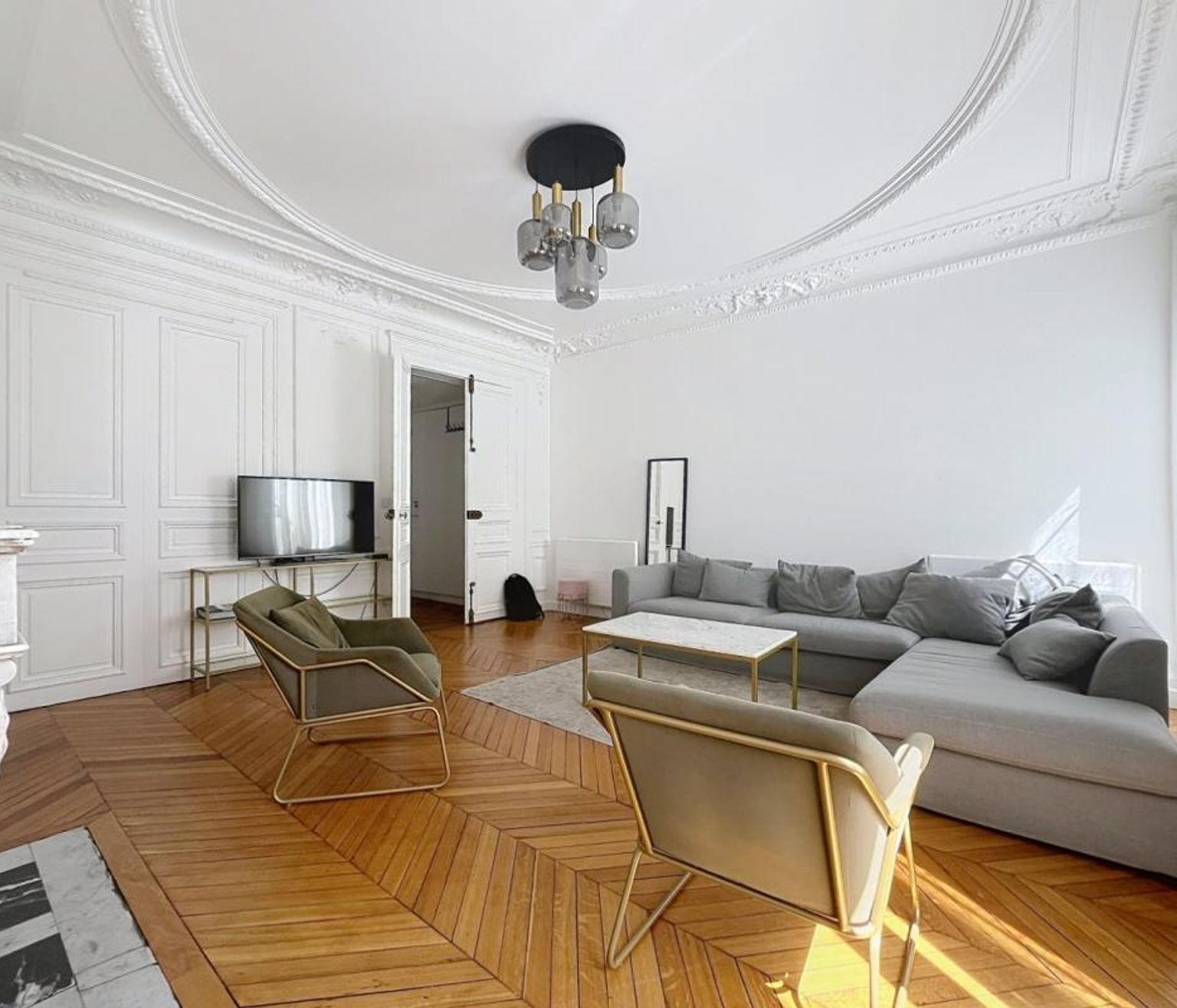 T3 non meublé de 74.40m² - Rue Paul Baudry - Paris (8)