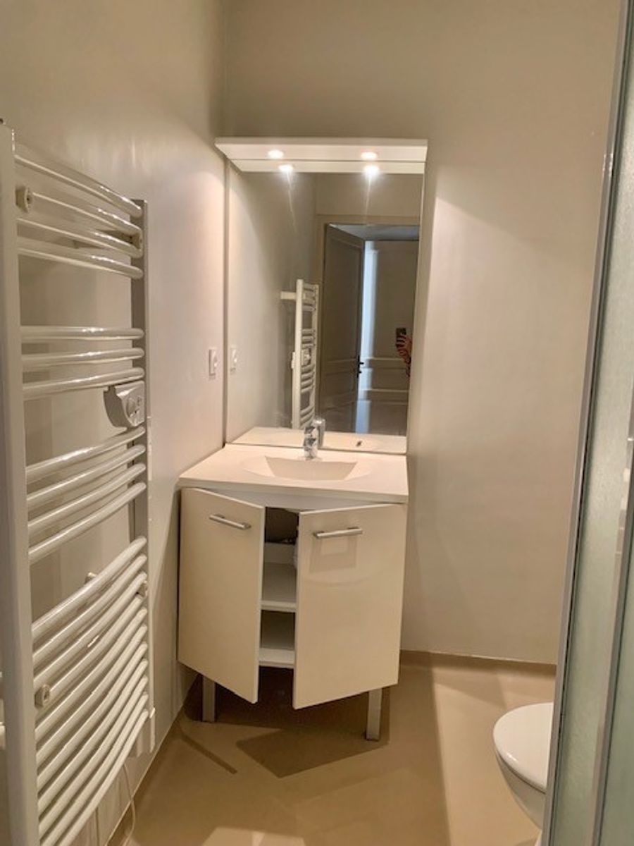 Location T2 Esquirol