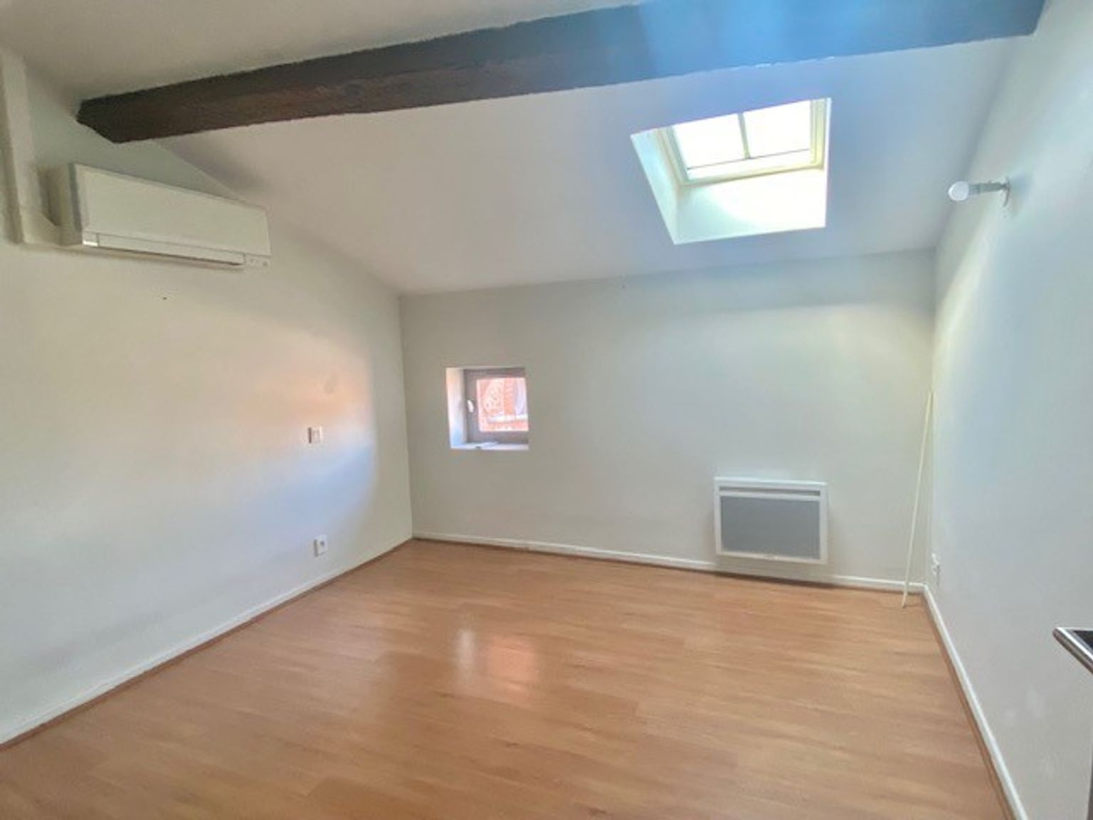 Location T4 de 83 m² quartier  Capitole avec climatisation