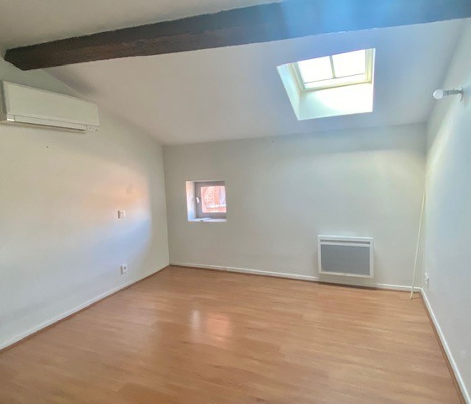 Location T4 de 83 m² quartier Capitole avec climatisation