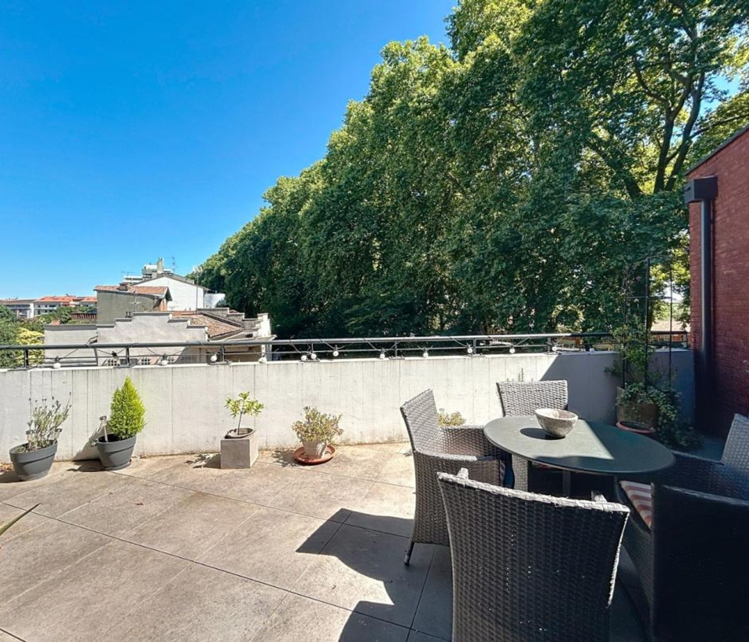 Location T2 avec terrasse et place de parking situé à Compans