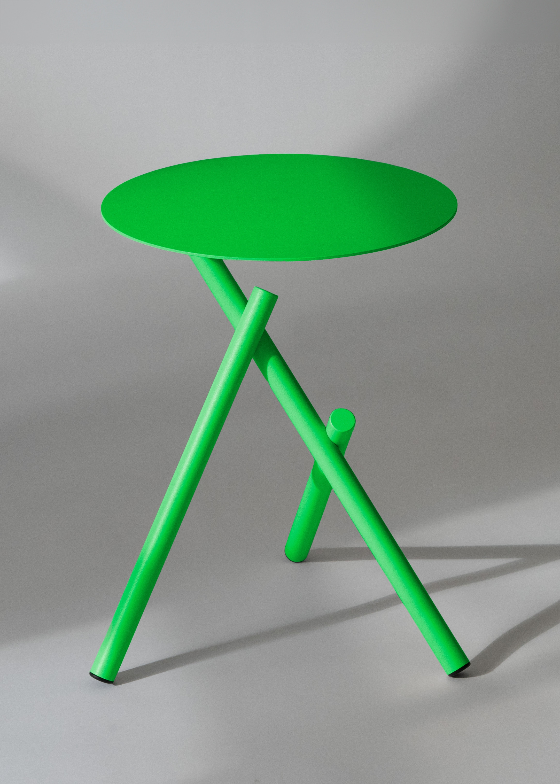 Sticks table in Green