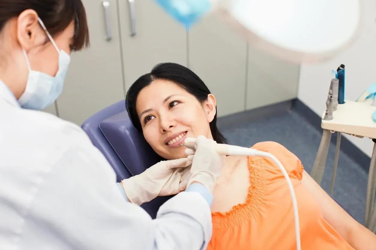 Intra-Oral Dental Assistant Levels I & II Diploma Program