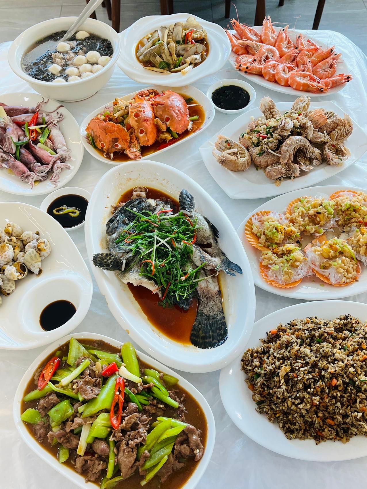 Enjoy fresh seafood and ocean breeze on a laid-back island. 