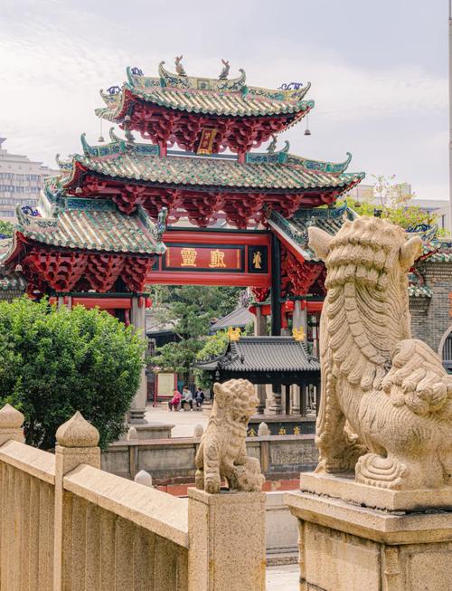Step into the roots of Lingnan heritage and martial arts legends. 