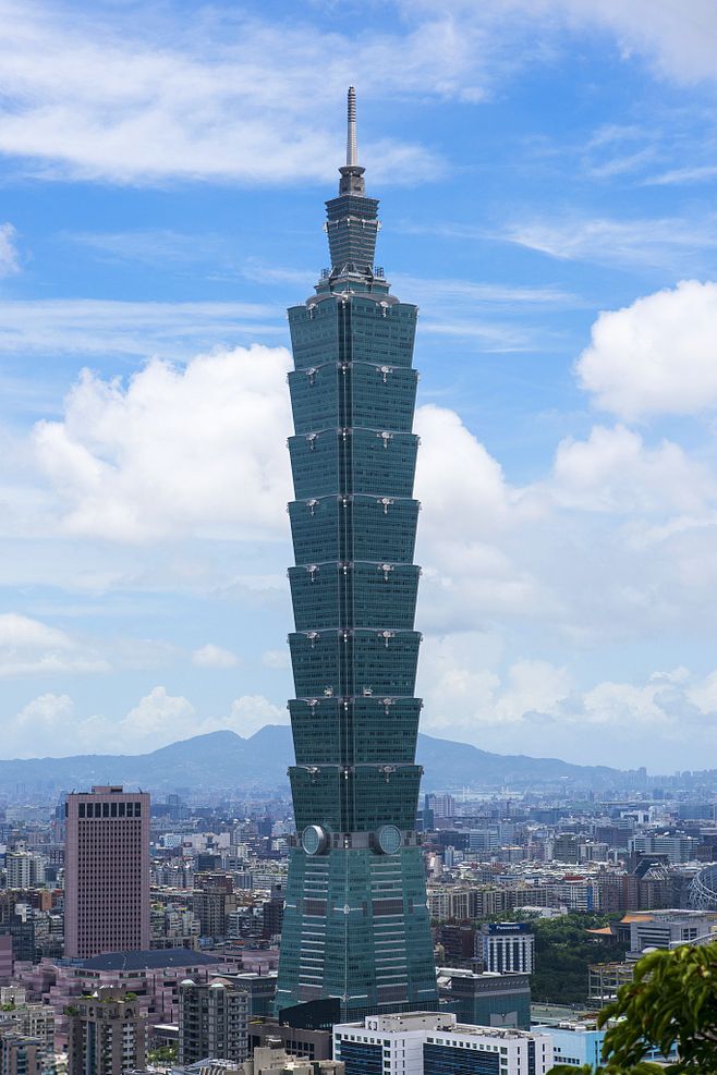 Explore Taipei’s modern and traditional sides at 101 Tower and Raohe Night Market.