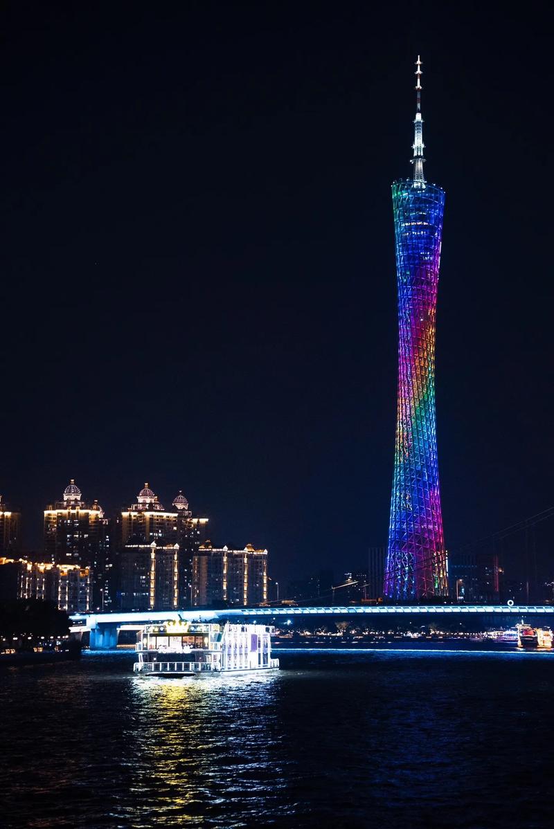 Marvel at the dazzling skyline from one of the tallest towers in the world. 