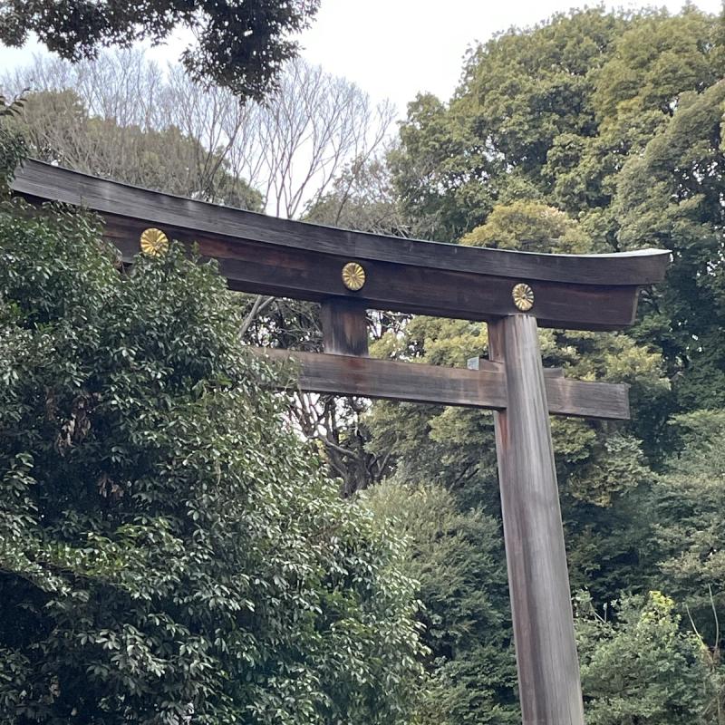 Meiji-jingu gate