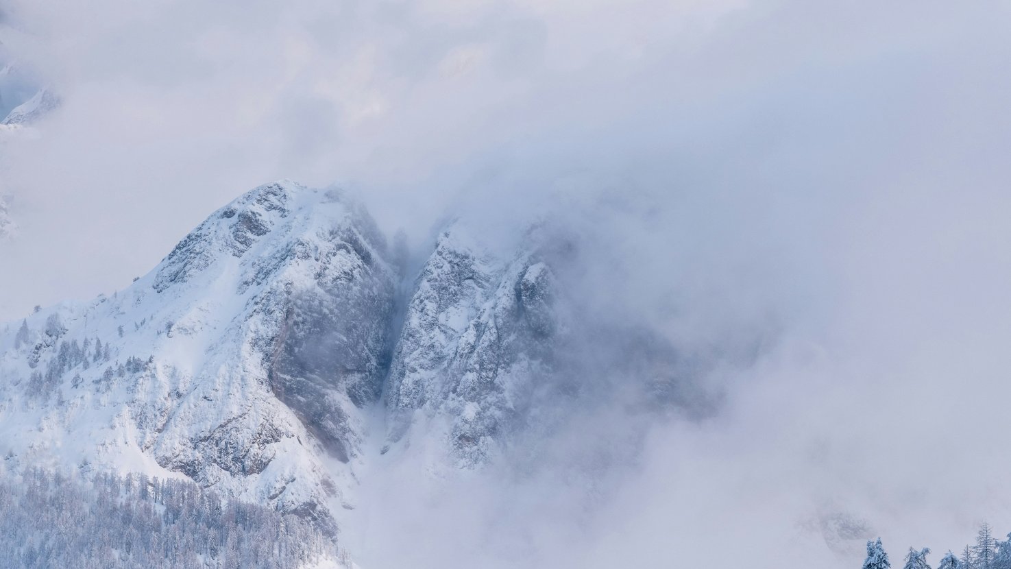 Bergpanorama zum Artikel über Counterparty Risk Management bei Krypto-Investments