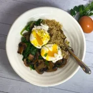 Veggie and Quinoa Breakfast Bowl