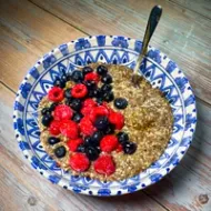 Berry Hemp Seed Porridge