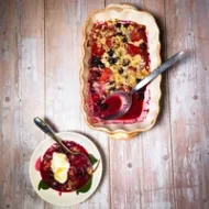 Simple Berry Cobbler