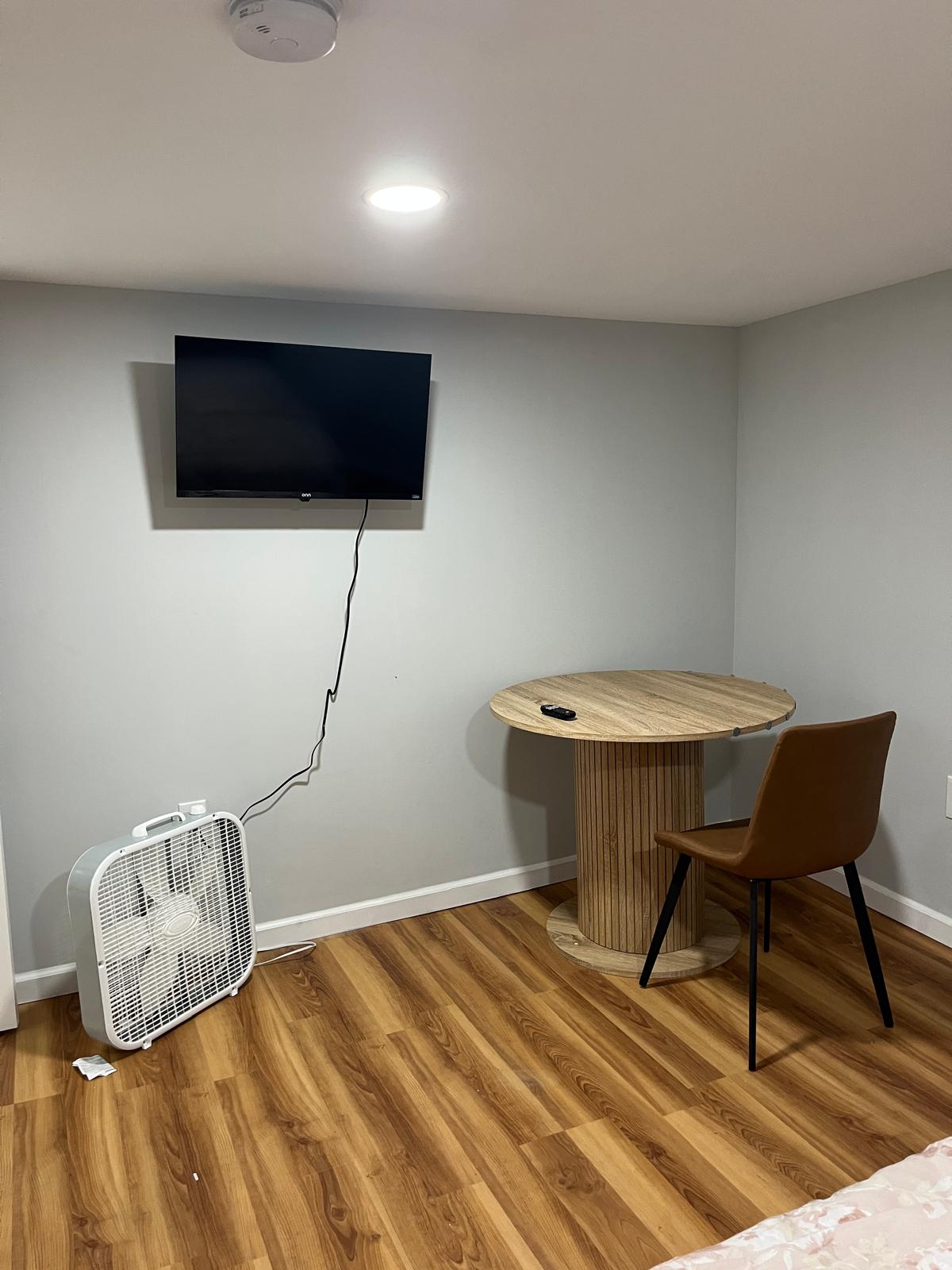 Bedrooms, Bathrooms