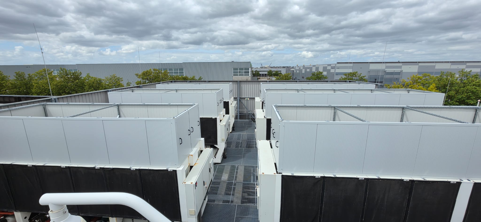 Datacenter 06 — Schiphol-Rijk