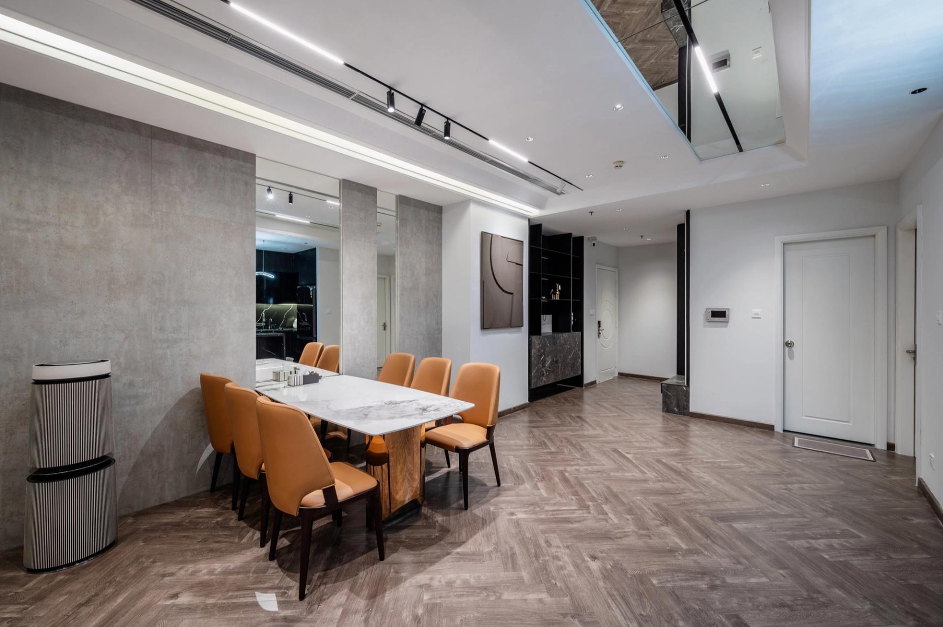 Căn hộ Royal City 4 phòng ngủ với khu bếp do Dexco thi công