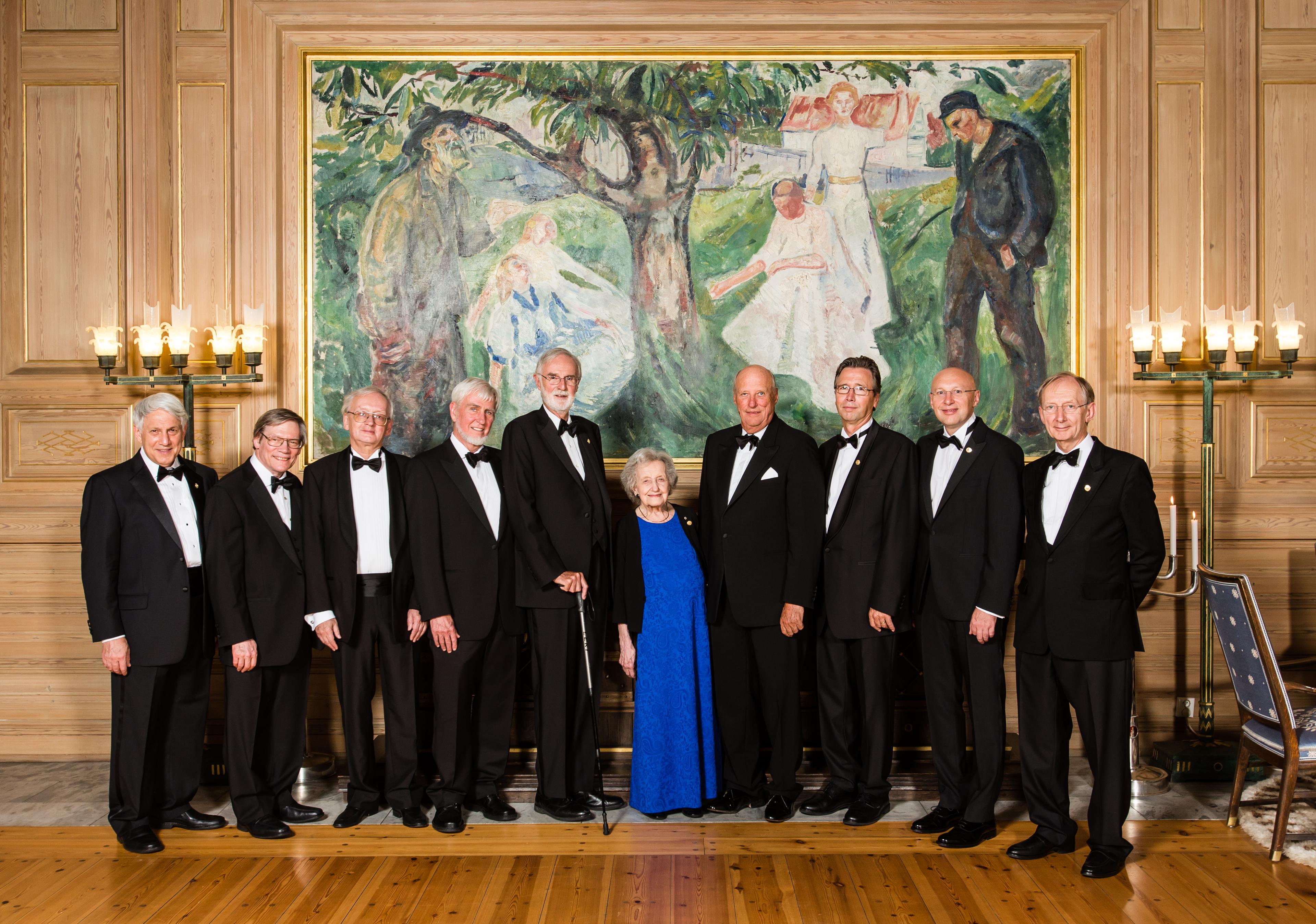 All the 2014 Kavli Prize laureates together with His Royal Highness King Harald in the Munch room at Oslo City Hall 