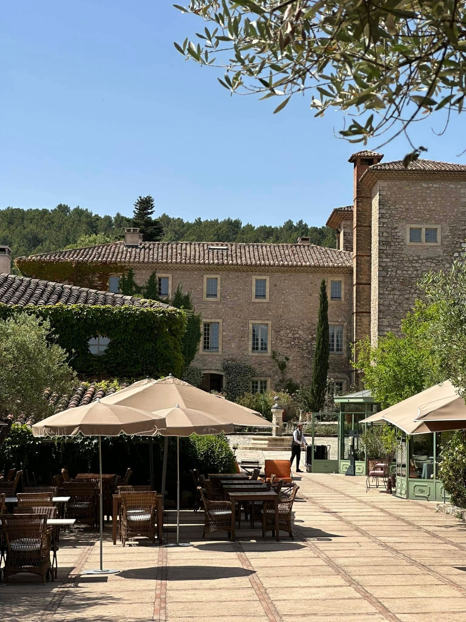 Ch.Berne bør oppleves. Flott område, nydelig vin og en svært bra restaurant for en lunchopplevelse.