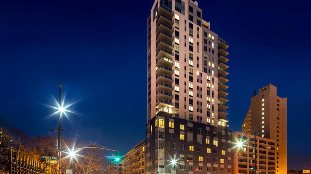 240 Manhattan Ave Exterior