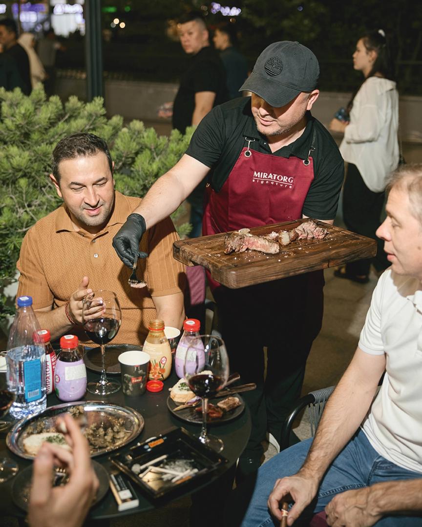 Новая традиция для ценителей сигар, стейков и вина: вечера Steak & Cigar Nights в Ташкенте