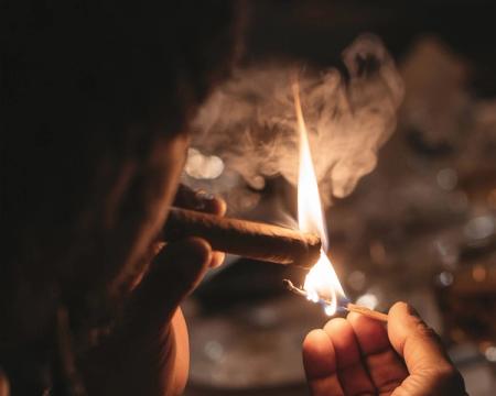 Новая традиция для ценителей сигар, стейков и вина: вечера Steak & Cigar Nights в Ташкенте