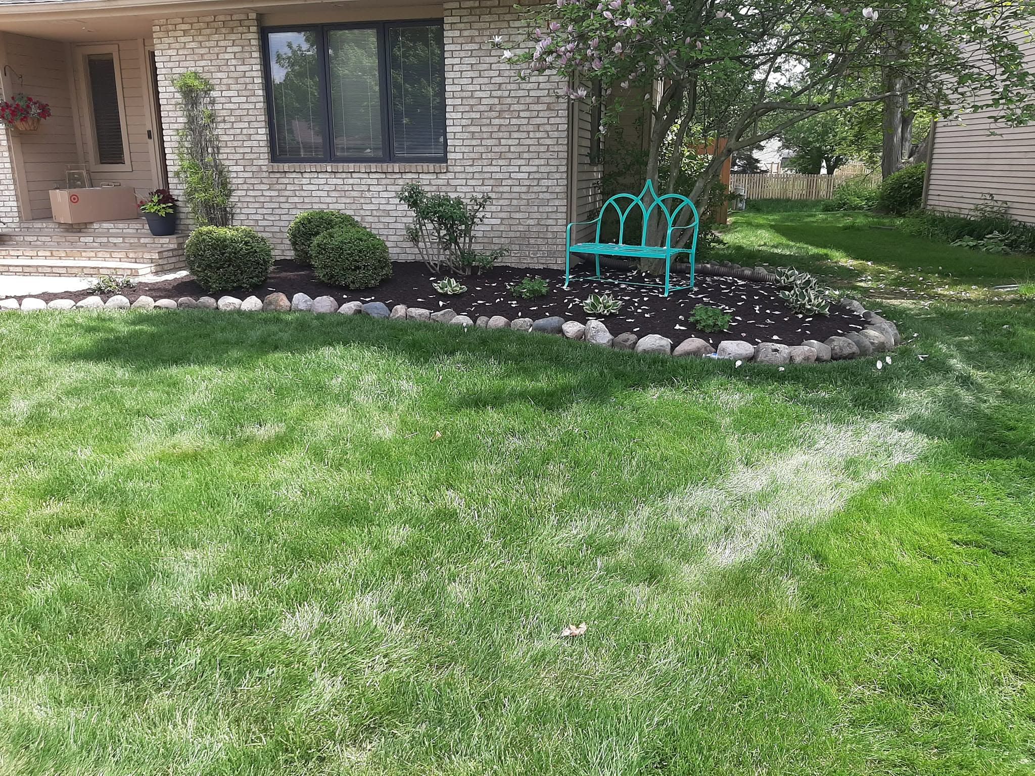 Jones-Mulch-Refresher