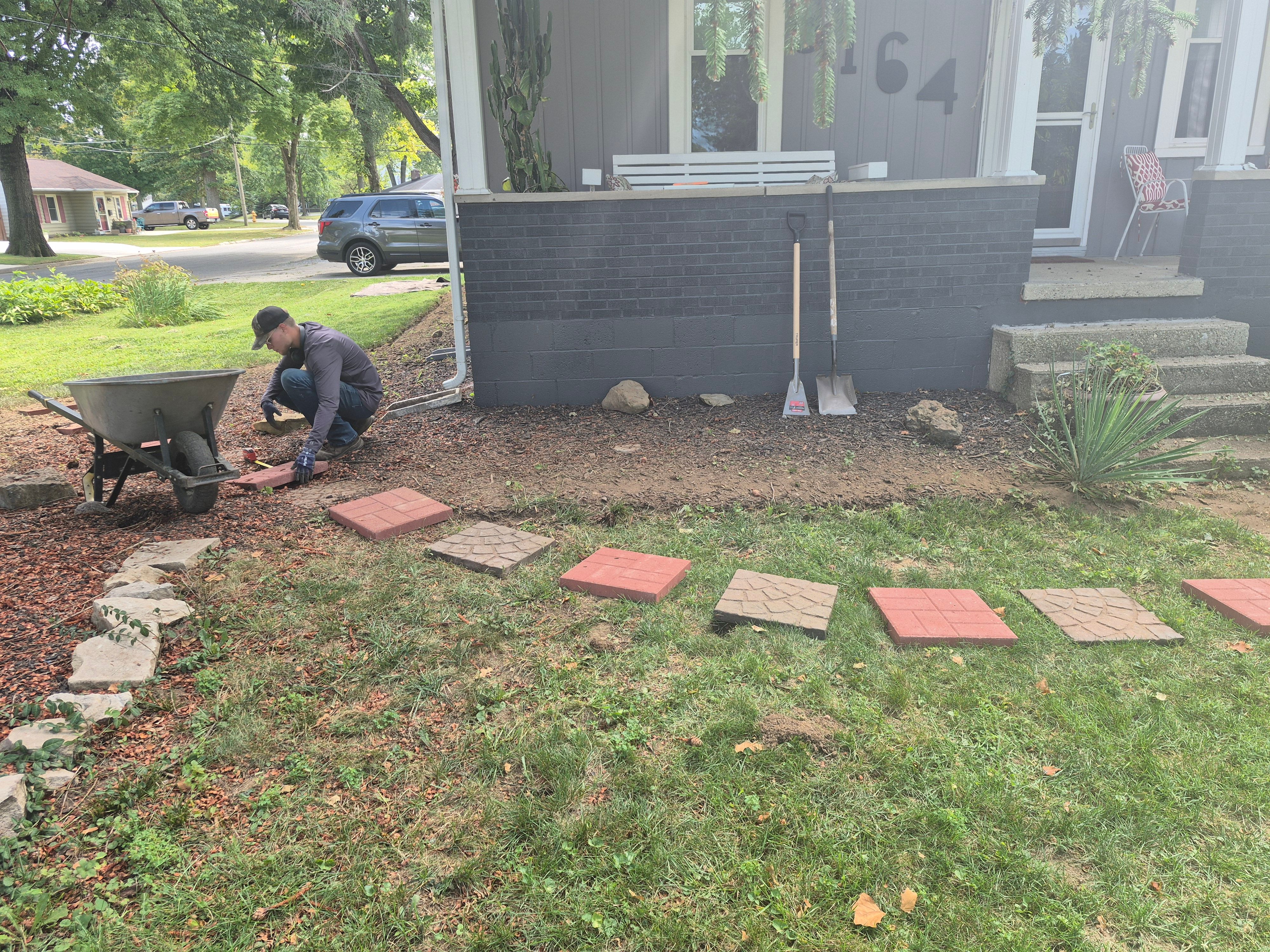 Front Bed By Porch Before