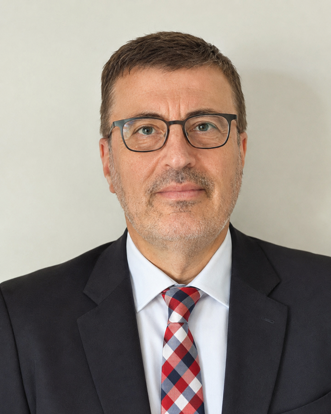 Dr Emad Ghannoum
