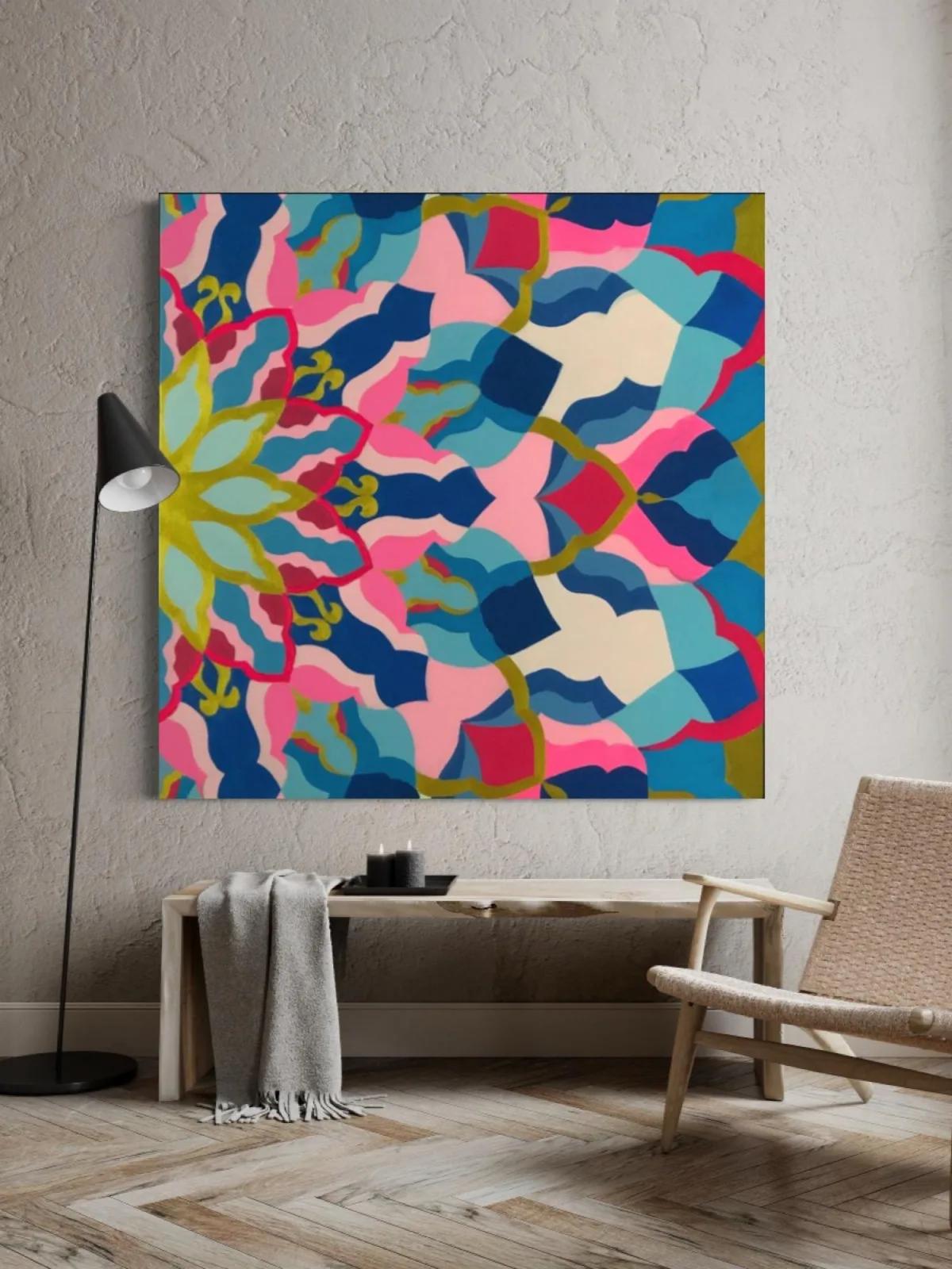 Quadro abstrato aplicado em sala moderna