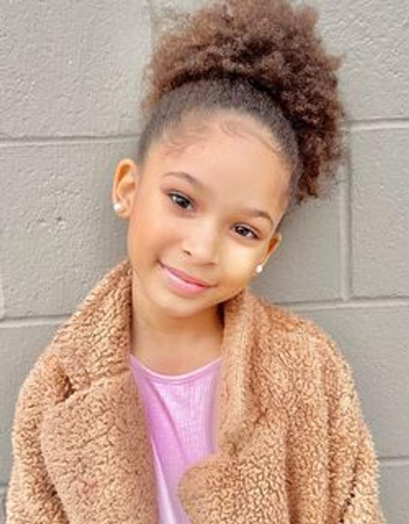 Zoey Zanai