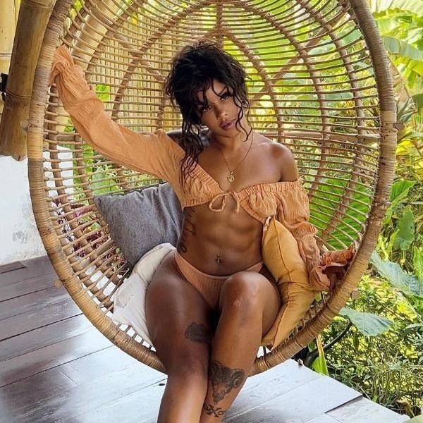 Ebony Griffith (Ejay)