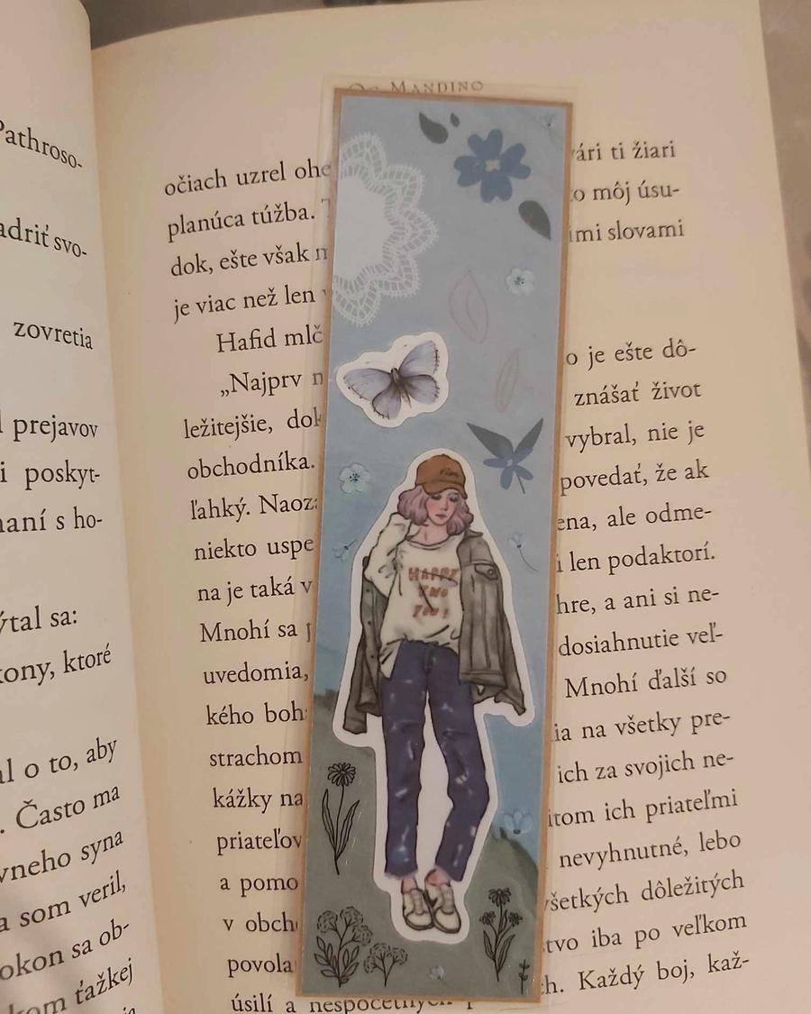 modrá záložka pre dievča knihomoľlku