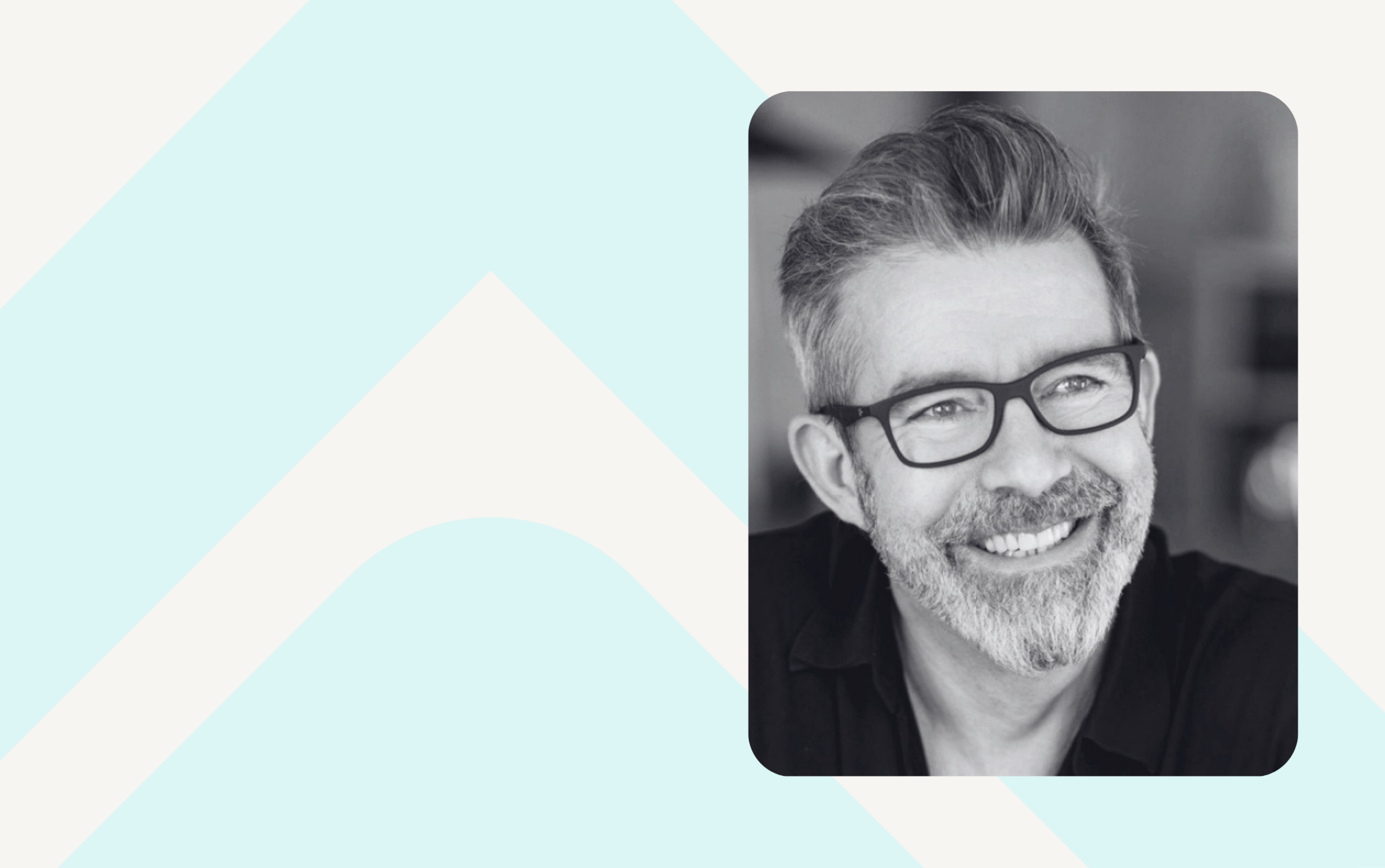 Gaël Chatelain-Berry, conférencier, écrivain, créateur du podcast Happy Work et pionnier du management bienveillant