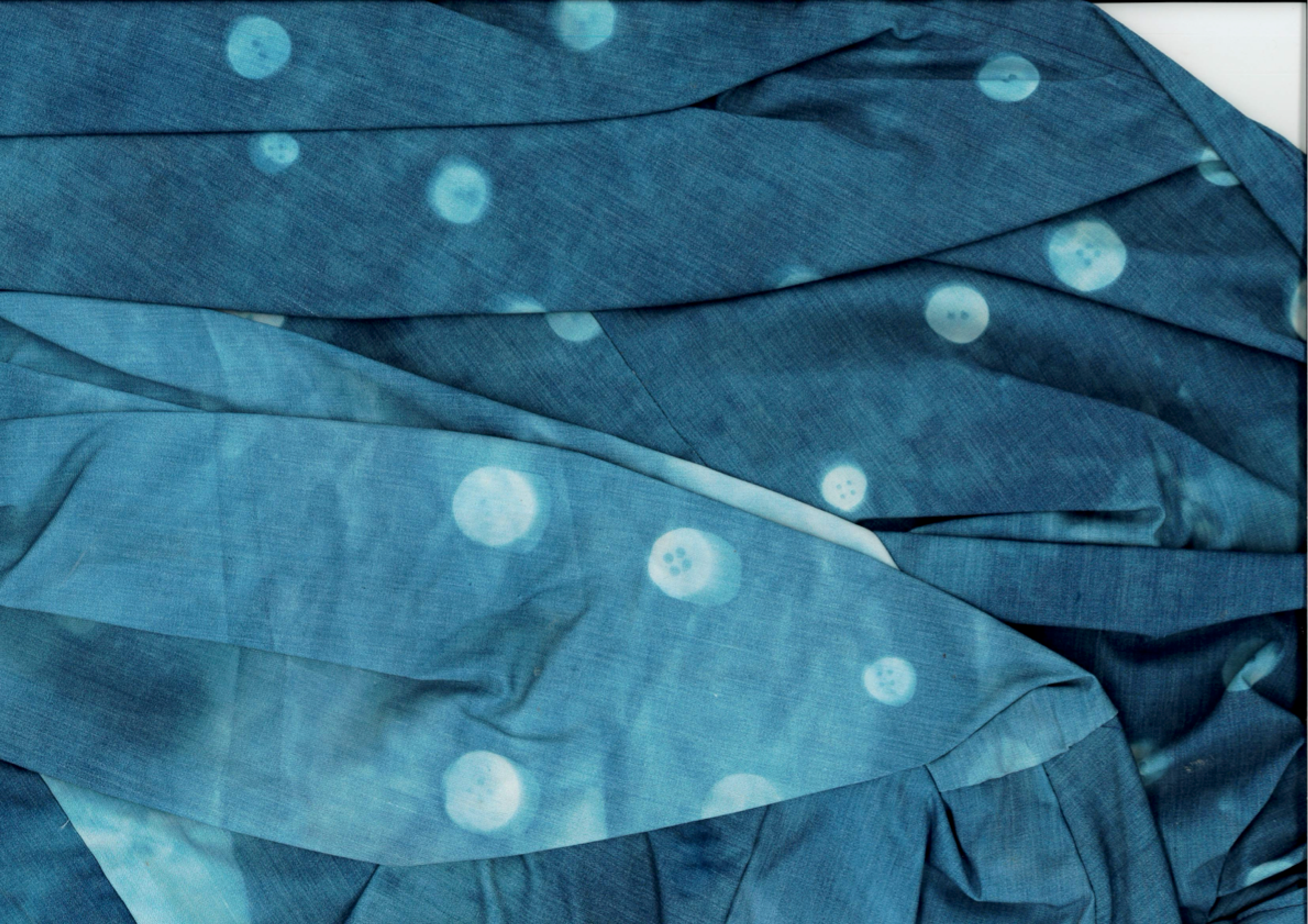 Cyanotype prints to represent the dream state of this colletion. Furthermore, this process created through slow sunlight exposure, captures fleeting moments like a grandmother’s memories, marked but fading. The deep blue of cyanotypes matches a grandma’s melancholic mood, linking her wise spirit to Antarctica’s icy, timeless preservation, where history is frozen, much like her role in keeping family traditions through crafts and stories.