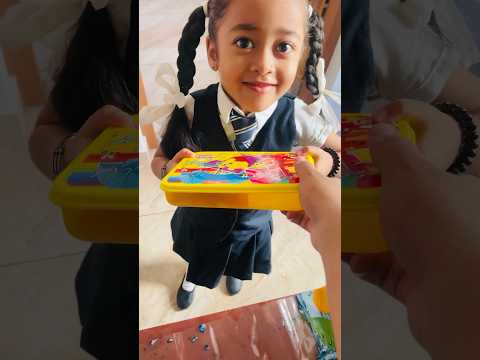 Watch: Pack your kids snacks box with love 🥰🥰🥰😘😘😘❤️❤️ #malutty #snacksbox