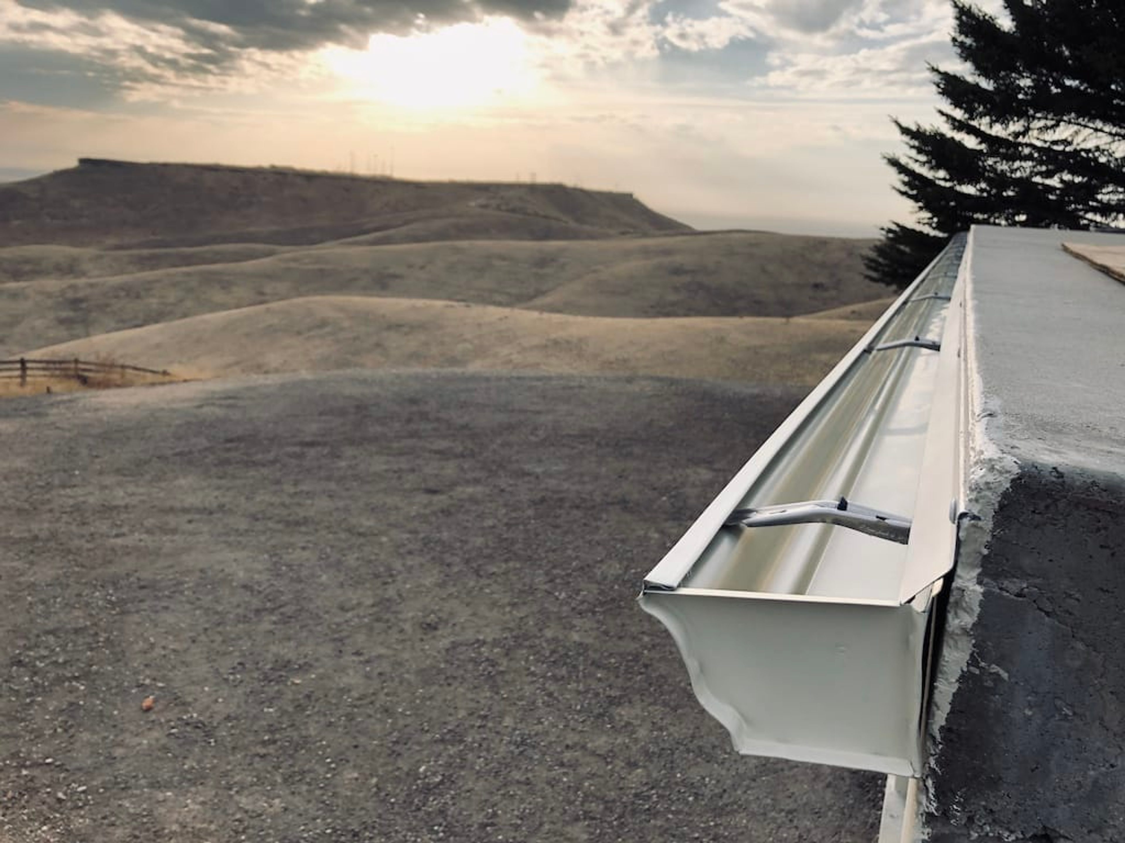 5 Inch vs 6 Inch Gutters: Choosing the Right Size for Your Idaho Home