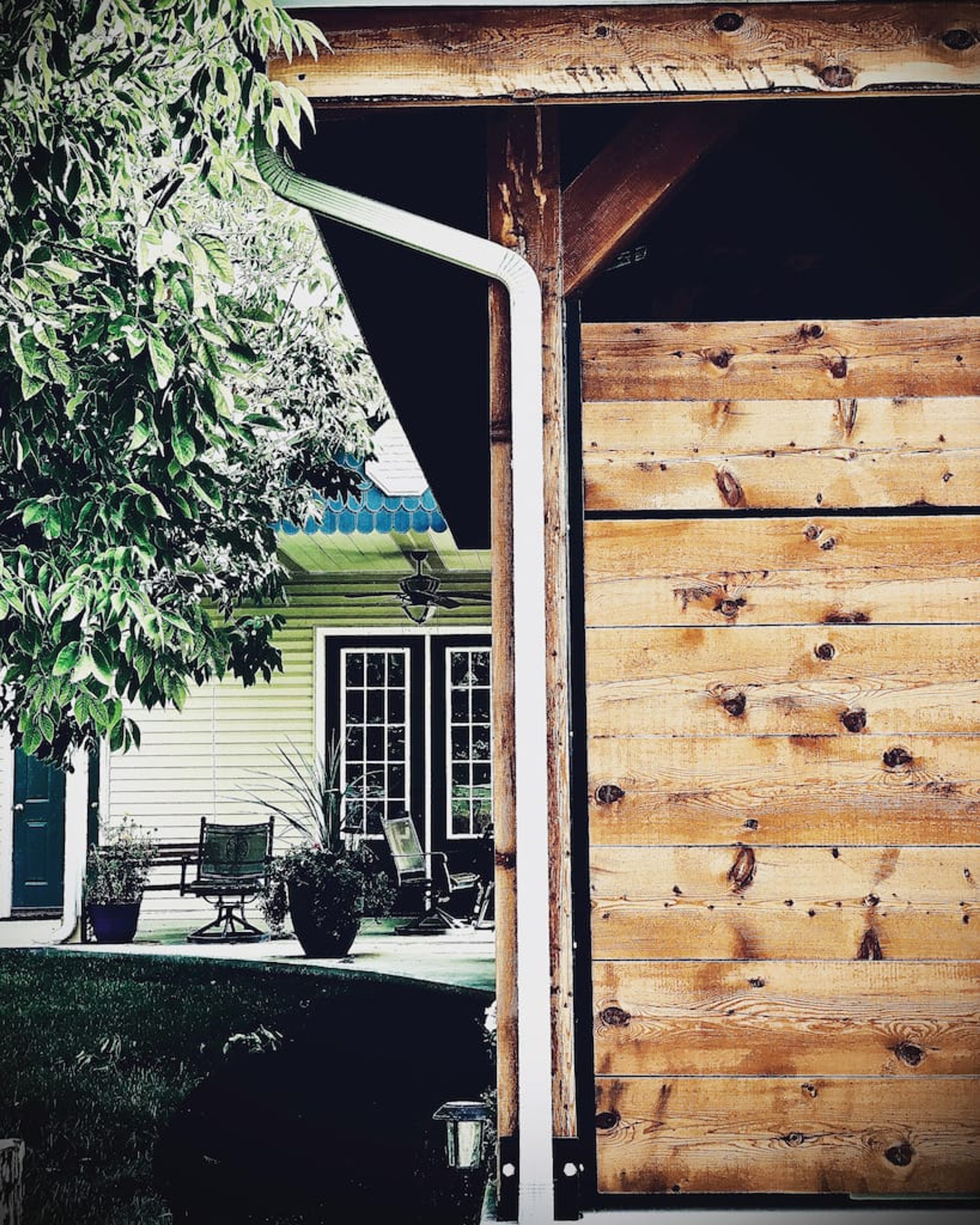 Seamless Gutters vs Sectional Gutters: What Is the Difference?