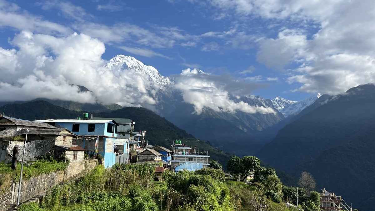 Why Many Trekkers Eat Less as They Go Higher in Nepal