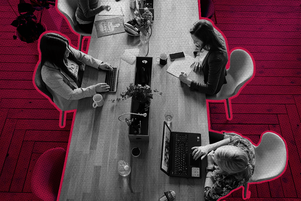Why Your Sales Team Needs an Omnichannel CRM + 6 Key Features