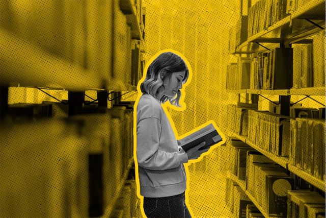 40 Best Sales Books (of All Time) to Read, Grow, & Level Up Your Sales Skills in 2025