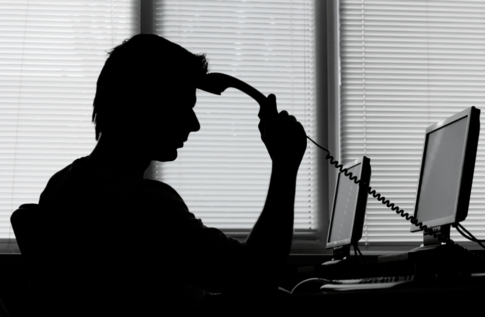 How to Handle Stress and Keep Your Sales Team Closing Deals