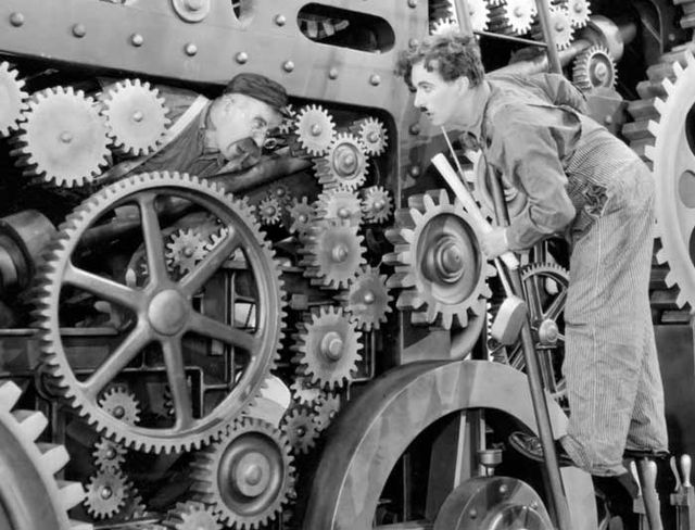Optimizing Self-Service SaaS Models with Sales Reps