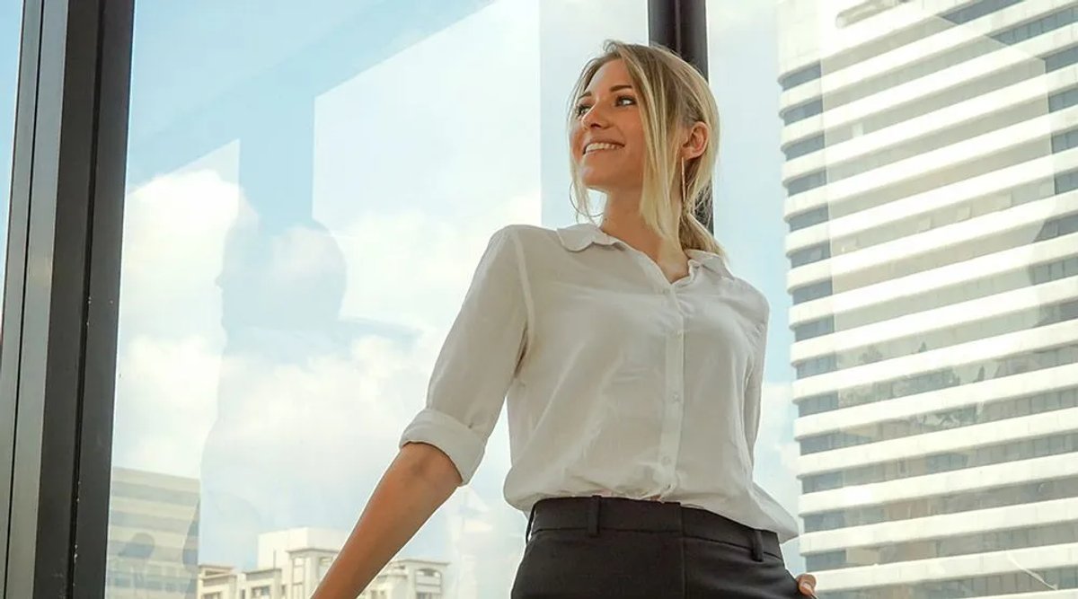 3 Sales Pitch Examples for Your Interview: Learn How to Pitch Yourself