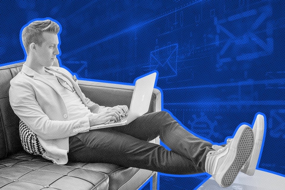24 Best Email Finders From Websites & Social Sites (+How to Do it)