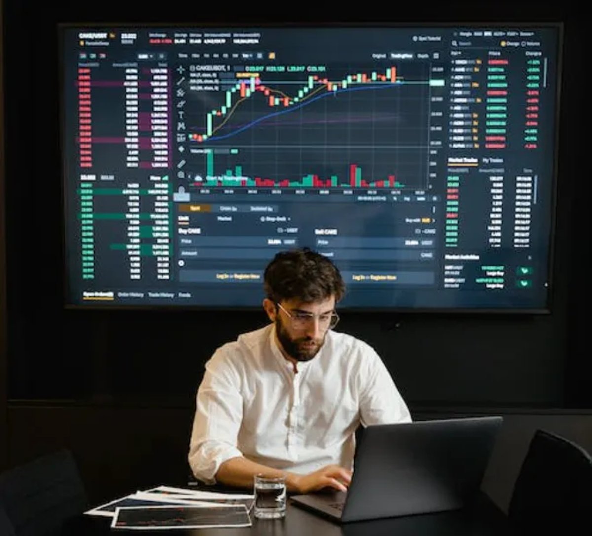 Man with financial data in the background return on sales data guide
