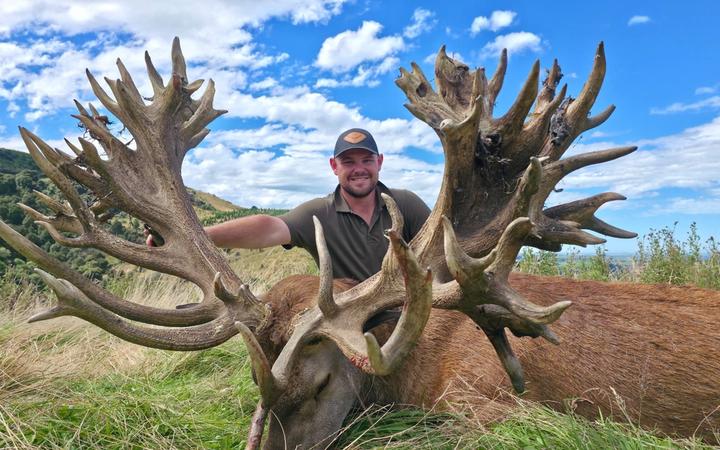 Hunt New Zealand
