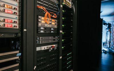 Automatisasi Database Migration dengan Docker: Backup, Restore, dan Versioning