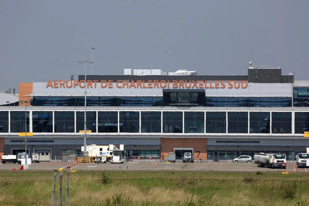 Parking à l'aéroport de Charleroi Bruxelles-Sud : conseils concrets pour choisir et réserver au bon prix