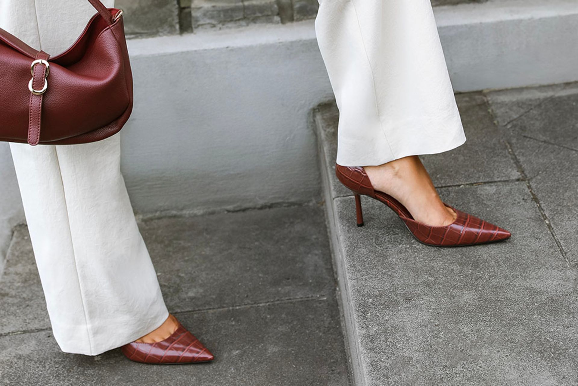 Nine West Womens Red Burgundy Croc Print Pumps